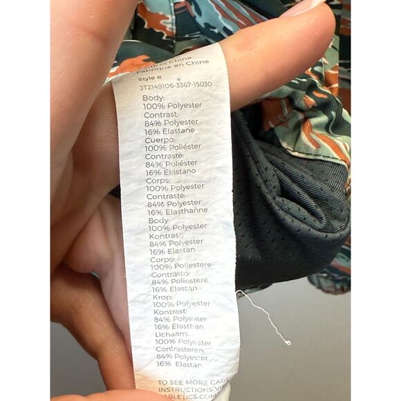 Fabletics Unisex Size Medium Green Tiger Camo The Only Coaches Jacket - Picture 13 of 13